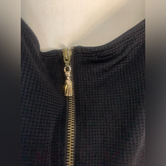 Pacific Connections Plus Size Black One Piece Swim Suit, Gold Zip Front; Size 16 - Picture 4 of 8